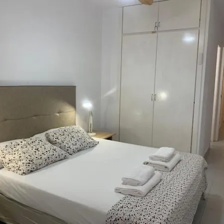 Aiguadolc Apartament *